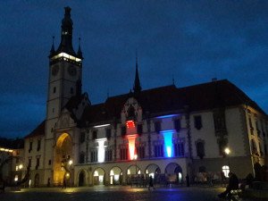 Olomouc si připomene úmrtí Jana Palacha. Radnici ozáří trikolóra, v sobotu budou bít zvony