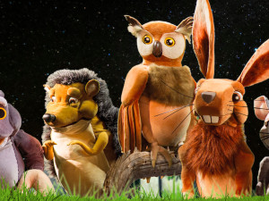 VIDEO: V Pevnosti poznání hrají dětský film Se zvířátky do vesmíru, který kombinuje loutky a virtuální svět