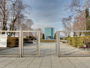 Olomoucké krematorium zrušilo pohřeb s desítkami hostů. Důvod nechápou pozůstalí ani ministerstvo