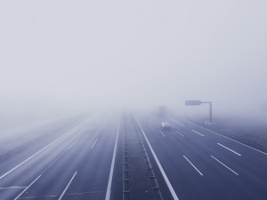 Smog trápí nejvíce lidi v Hranicích a Přerově, řidiči by měli omezit jízdu autem