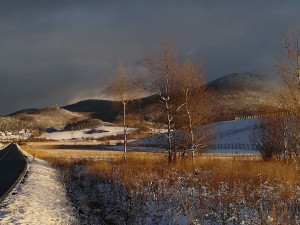 POČASÍ NA PÁTEK: Dnes bude místy sněžit a oblačnost se během dne protrhá