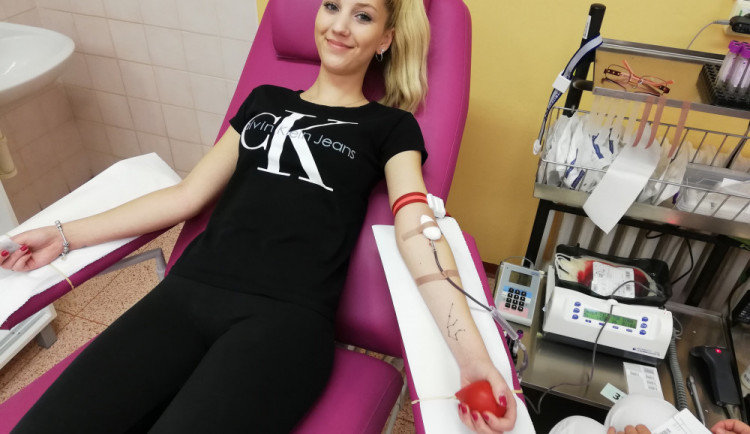 Dárci plazmy se mohou k odběru v nemocnici objednat online