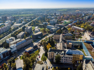 Čtyři kliniky Fakultní nemocnice Olomouc vyhlásily zákaz návštěv