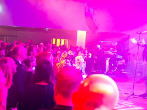 OMEGA Olomoucký ples jel na vlně Karibiku, stovky lidí pobavila skupina No Name i Erika "Dáša" Stárková