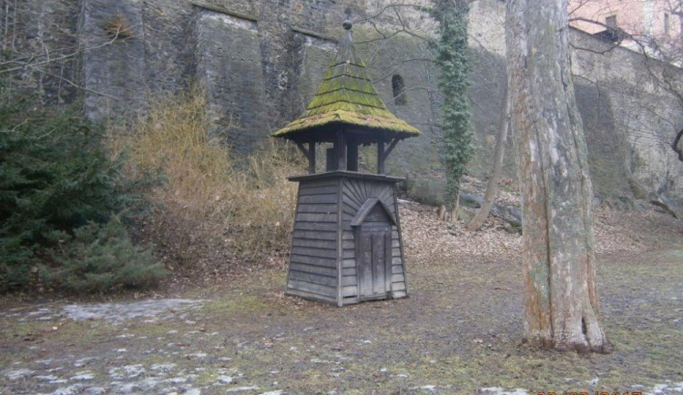 V Bezručových sadech bude replika původní zvoničky. Instalována bude v dubnu