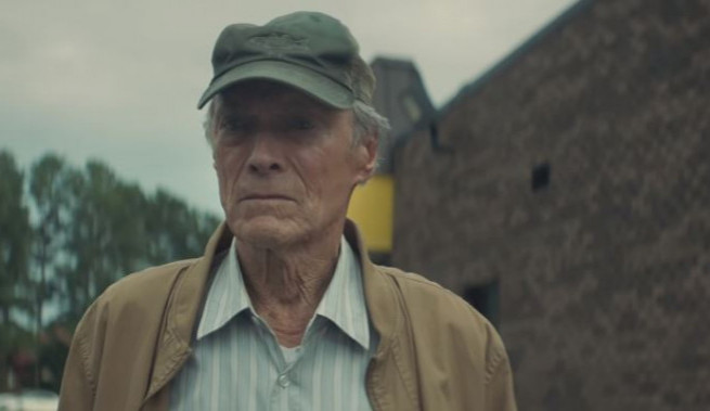 RECENZE: Pokud je Pašerák tečka za Eastwoodovou kariérou, je velmi důstojná