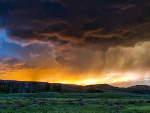POČASÍ NA ÚTERÝ: Povane čerstvý vítr a odpoledne přijdou přeháňky