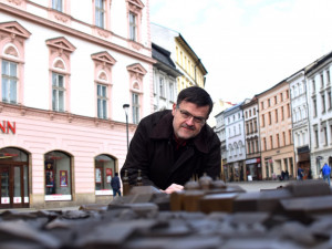 Všechny problémy okolo SEFO jsou řešitelné bez personálních změn, říká senátor Lumír Kantor