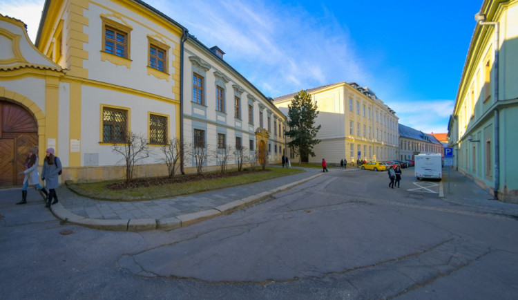 Univerzita Palackého uspěla v žebříčku, který hodnotí sociální i ekonomické dopady univerzit