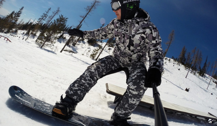 V nejvýše položeném zimním středisku v Jeseníkách se bude lyžovat do konce dubna