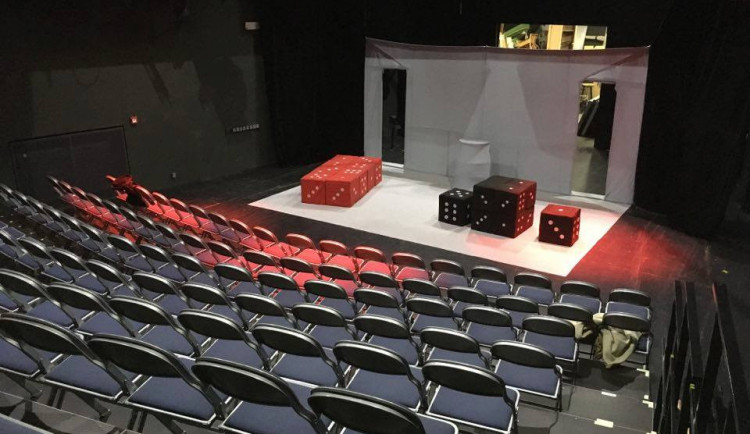 Divadlo Tramtarie připravuje oceňovanou hru Pescho. Pojednává o ekologické katastrofě po třetí světové válce