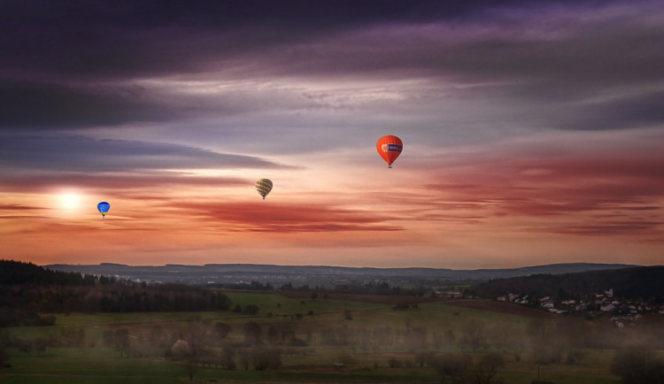 POČASÍ NA STŘEDU: Dnes bude polojasno až oblačno, místy zaprší