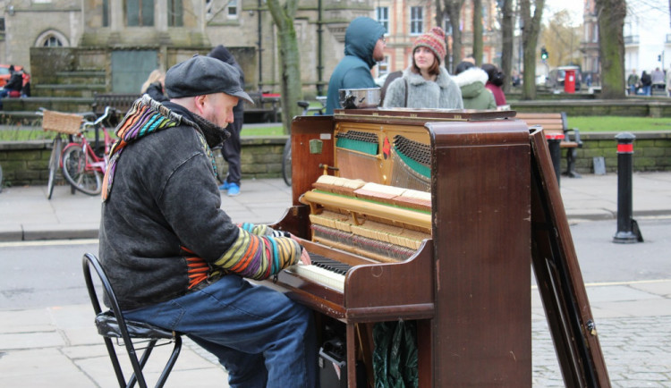 Olomoucká iniciativa Zaparkuj spojí síly s pouličními muzikanty