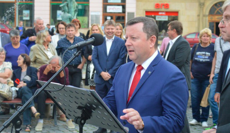 Grémium ČSSD uložilo ministru Staňkovi připravit výběrové řízení na ředitele Muzea umění