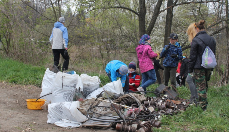 Dobrovolníci v Zábřehu posbírali tři tuny odpadu