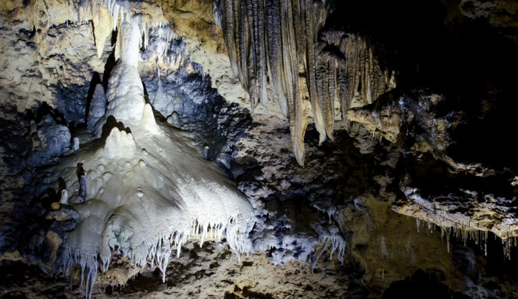 Javoříčské jeskyně jsou o dva kilometry delší, než se doposud myslelo