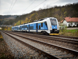 Od středy do neděle nepojedou vlaky na trati mezi Prostějovem a Dzbelem