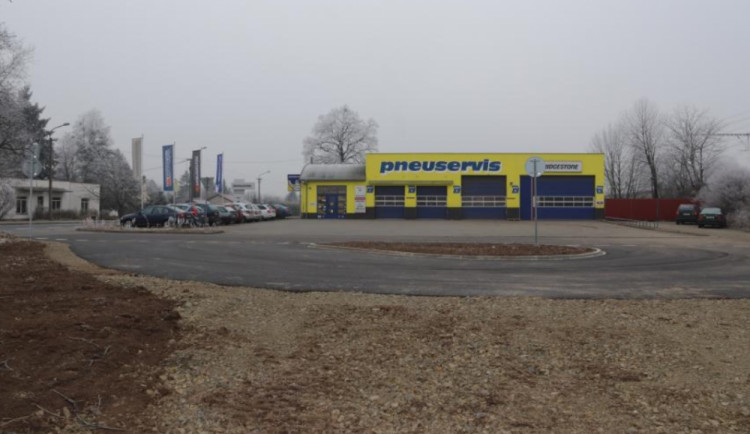 Po měsících soudních sporů mohou točnu v Lýskách využívat autobusy