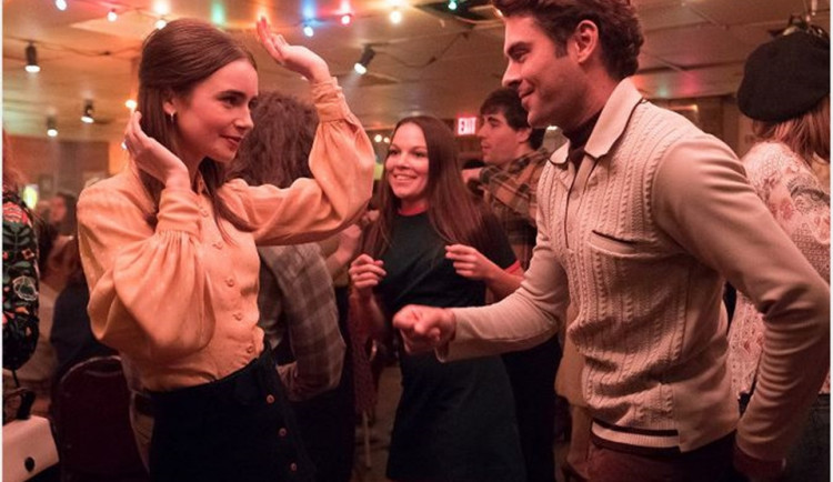 RECENZE: Zlo Teda Bundyho zůstalo divákům skryto, film ale odhalí jeho lidskou tvář