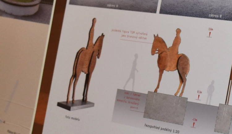 Na náměstí v Hranicích bude socha Masaryka na koni