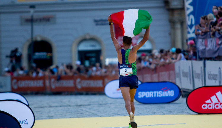 Podívejte se na výsledky půlmaratonu. Mezi ženami vyhrála Moldavka Fisikovici, mezi muži Ital Rachik
