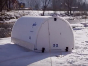 VIDEO: Přerov pořídil iglú pro bezdomovce. Jsou pro jednotlivce i pro páry