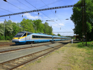 Pendolino v Olomouci usmrtilo chodce. Provoz na trati byl přerušen dvě hodiny