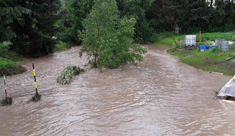 FOTOGALERIE: Silné bouřky trápí náš kraj. Další by měly přijít dnes odpoledne
