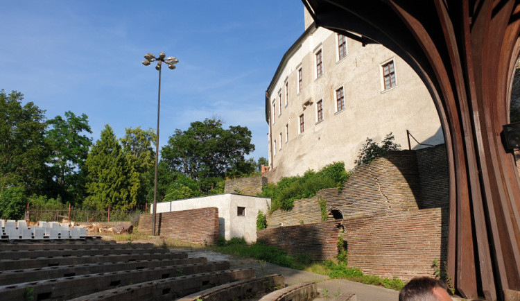 Dobrovolníci se snaží zprůchodnit Cikánskou branku. Propojí park Pod Dómem s centrem Olomouce