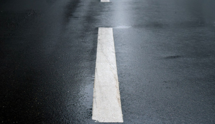 Letos od státu dostane Olomoucký kraj pouze poloviční dotaci na opravu silnic