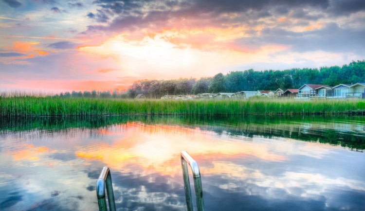 POČASÍ NA NEDĚLI: Na konci června dosáhnou teploty až 34 stupňů a bude jasná obloha