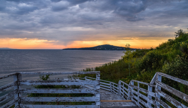 POČASÍ NA SOBOTU: Na začátku víkendu bude skoro jasno až polojasno a zaprší