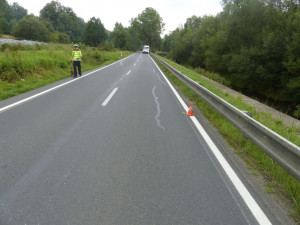 Policie žádá o pomoc svědky dopravní nehody autobusu ve Zlatých Horách