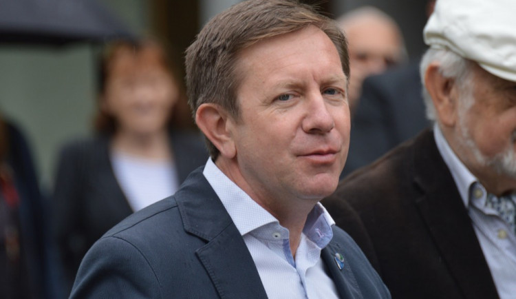 Rektor Univerzity Palackého Miller vyzval děkana přírodovědy a ředitele RCPTM k rezignaci