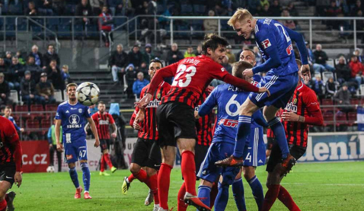 Souboj fotbalistů Olomouce s Opavou otevře dnes deváté ligové kolo