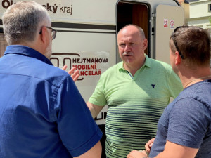 Hejtmanova mobilní kancelář bude v Šumperku. Lidé se mohou přijít zeptat nebo si postěžovat