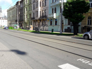 Masarykovu třídu dnes ráno uzavřela nehoda, při které tramvaj srazila nezletilou chodkyni