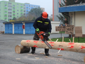 Soutěž Hanácké pilař prověří dovednosti hasičů s motorovou pilou ve čtyřech disciplínách