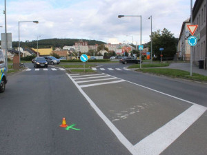 Policisté žádají o spolupráci při objasnění dopravní nehody, při které byla zraněna cyklistka