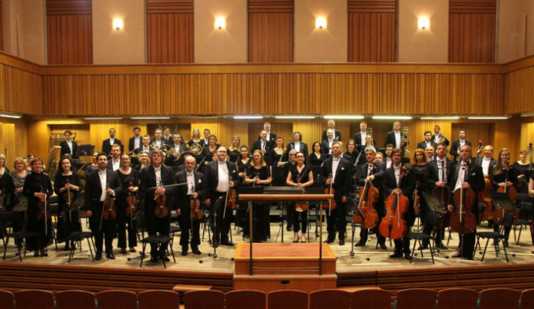 Zahajovací koncert nové sezóny Moravské filharmonie Olomouc bude živě přenášen na Horní náměstí