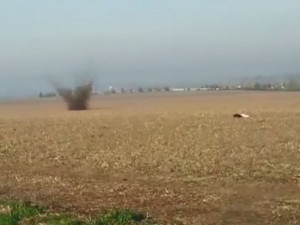 VIDEO: Při stavbě rodinného domu byla nalezena ruská mina z války. Musel ji odpálit pyrotechnik