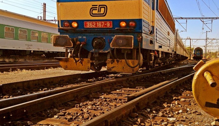 AKTUALIZOVÁNO: V Přerově byl nalezen mrtvý člověk v kolejišti. Provoz už je obnoven