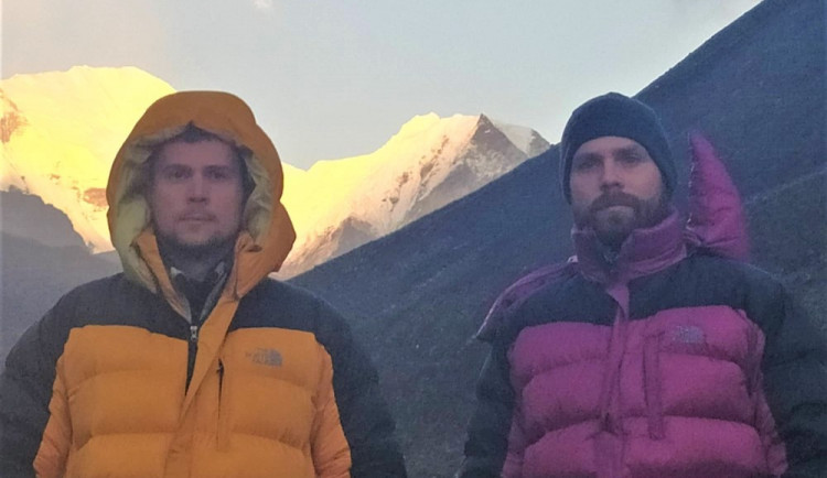 Z OLOMOUCE DO HIMÁLAJE #3: První pohled na Everest
