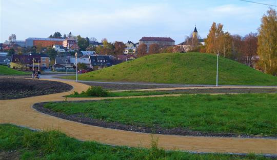 V novém parku v Zábřehu jsou už vybudované cesty a in-line dráha