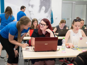 Znáte Czechitas? Přečtěte si příběh největší organizace vzdělávající ženy a děti v IT technologiích