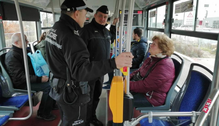 Státní i městští policisté společně udělali v Olomouci preventivní akci proti krádežím