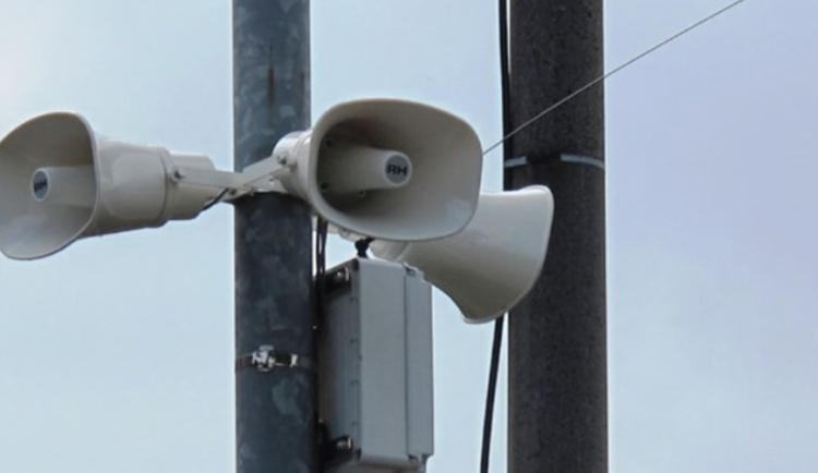 Dnes se na 140 sekund rozezní sirény po celém Česku