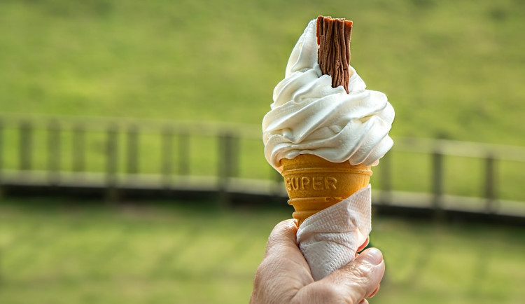 POČASÍ NA STŘEDU: Teploty se přehoupnou přes deset stupňů