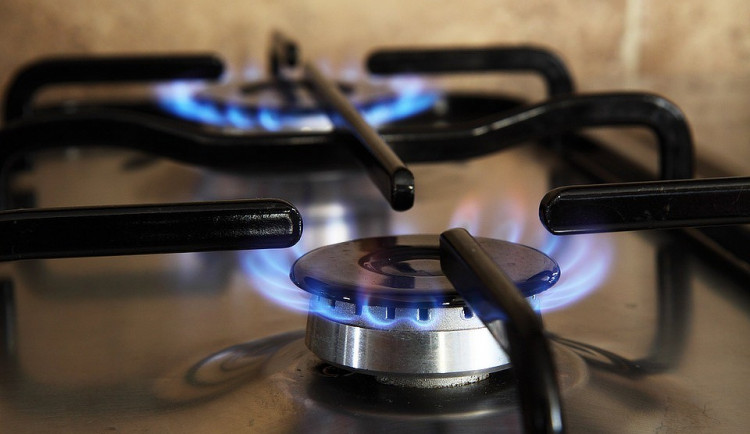 Podvodníci lidem v domech zastavovali plyn, pak je nutili podepsat nevýhodné smlouvy