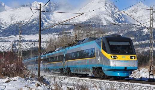 Vlaky před Vánoci posílí. České Dráhy navýší spoje o deset tisíc míst a posilovat budou i soukromí dopravci